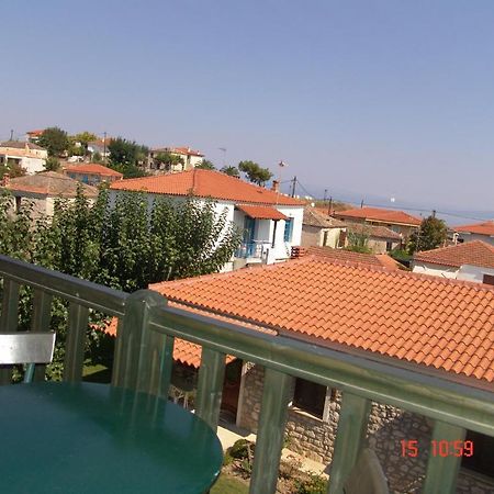 Nikos Apartments アフィトス エクステリア 写真