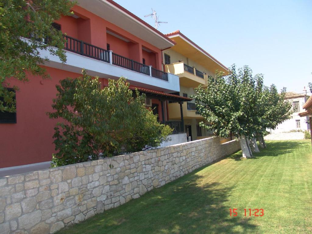 Nikos Apartments アフィトス エクステリア 写真